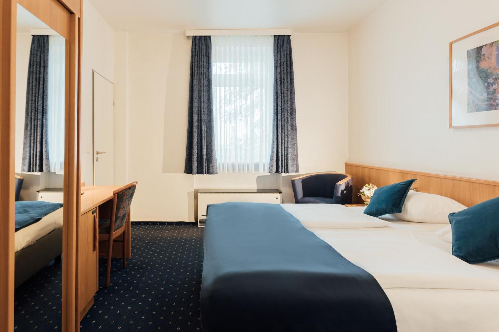 Hotel Commerz Hamburk Exteriér fotografie